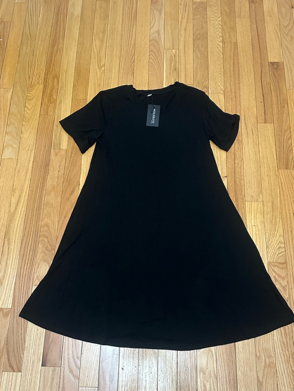 Classic Black Short-Sleeve Midi Dress - Versatile Everyday Style
